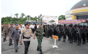 periksa pasukan