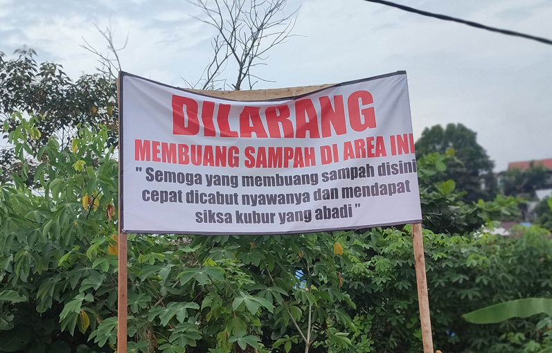 sampah dan siksa kubur